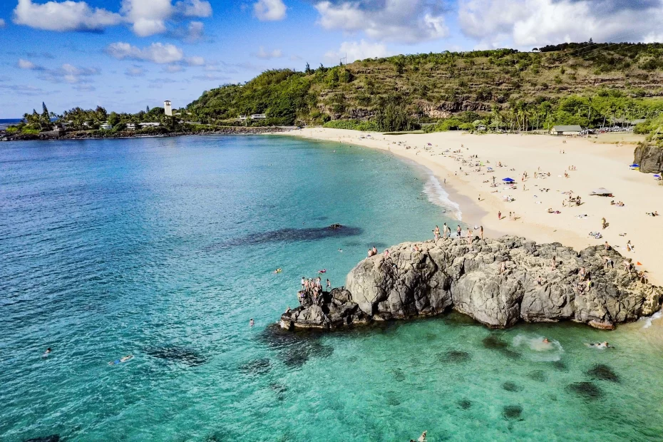 Best Beaches on Oahu in 2026: The Ultimate Logistics & Travel Guide
