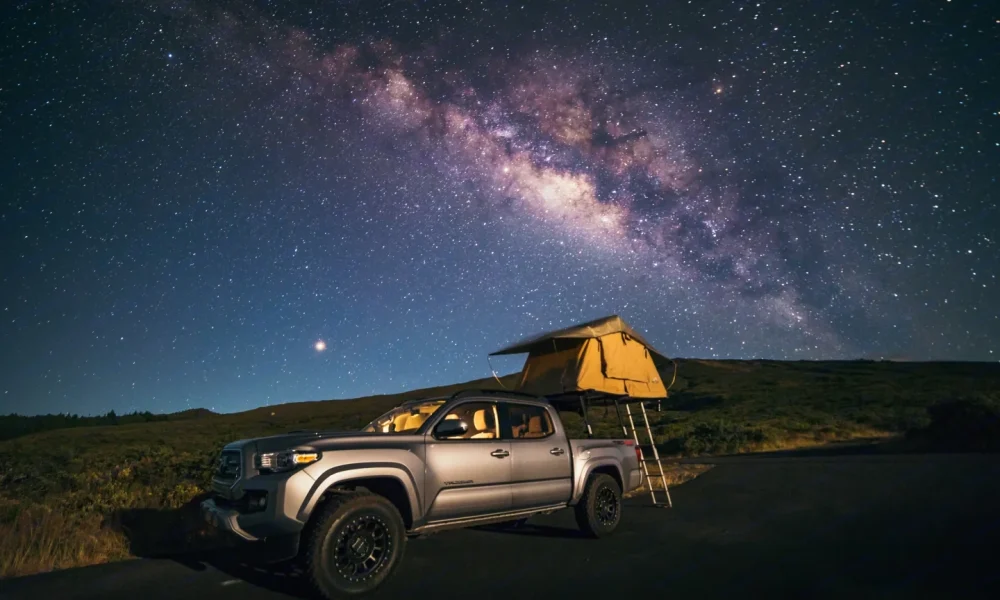 Mahina Toyota Tacoma truck camper in Kahului, Hawaii. This 17-foot camper sleeps 2 guests, has a 5.0-star rating from 112 trips, does not have a generator, and is not pet-friendly.