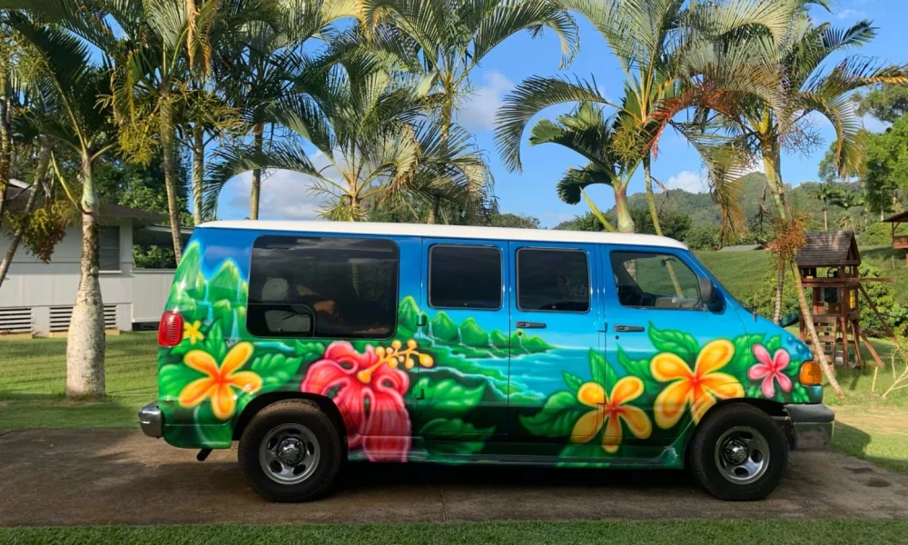 Napali camper van in Kapaʻa, Hawaii. This 16-foot camper van sleeps up to 4 guests with a full-size bed, accommodates 5 passengers, has a 4.8-star rating from 20 reviews, offers delivery within 20 miles, includes unlimited mileage, and is not pet-friendly.
